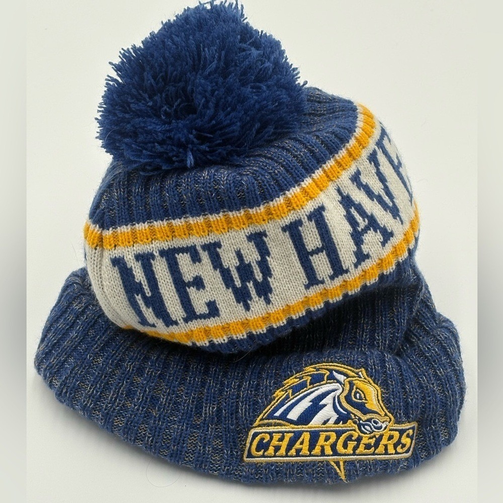 New Era LA Chargers Pom‎ Beanie Blue Gold Knit Hat Fleece Lined NFL